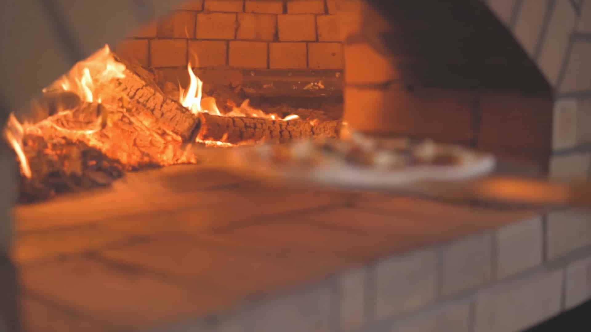 Pizza feu de bois colayrac Agen Le Passage